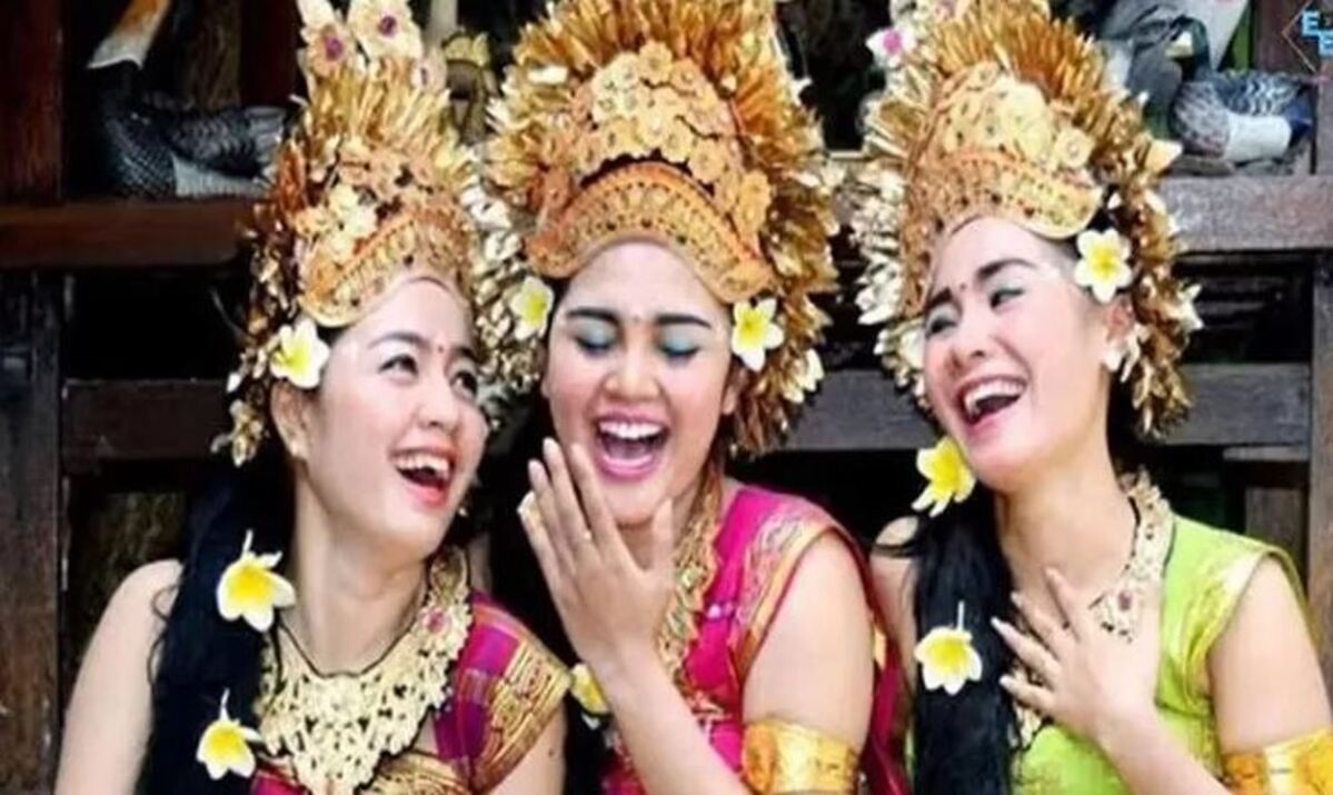 Wanita Bali. (ist)