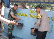 Bertempat di Dukuh Klampok desa Genjahan Kecamatan Jiken Kabupaten Blora telah dilaksanakan Kegiatan Polri Peduli Lingkungan Bantuan Sumur Bor dan Pompa Air, Selasa, (7/11/2023).